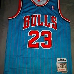 Chicago bulls legend final price!!